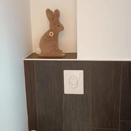 Et Parking Apartment
